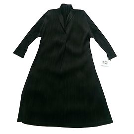 PLEATS BITTE von ISSEY MIYAKE Schwarz