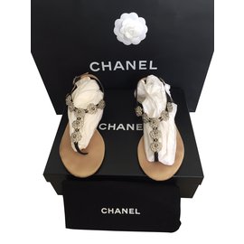 Chanel-Sandalen-Schwarz,Silber