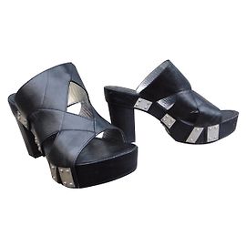 Sandali con tacco Free Lance in pelle e legno nero Nero