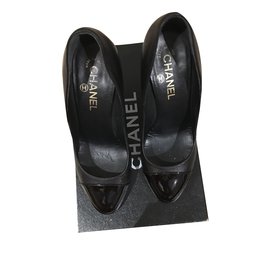 Chanel-Escarpins-Noir