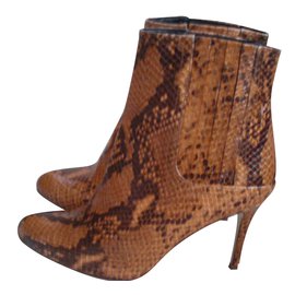 Zara-Ankle Boots-Python print