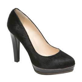 Paco Gil Heels Black