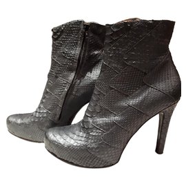 Free Lance-Ankle Boots-Grey