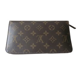 Louis Vuitton-Wallets-Brown