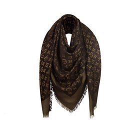 Louis Vuitton-Louis Vuitton Monograma Clássico Marrom e Dourado Shine Scarf-Marrom