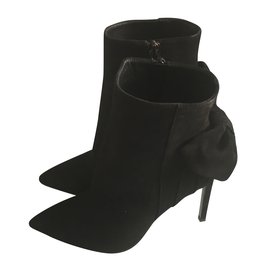 Saint Laurent-Paris Skinny 105 Bow Ankle Boots-Black