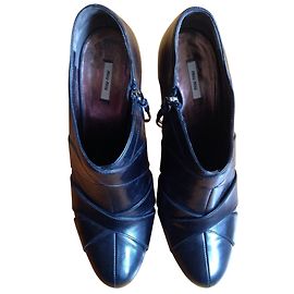 Miu Miu Black Leather Ankle Boots 39IT Black