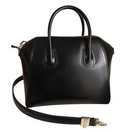 Givenchy-Antigona pequeña-Negro