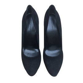 Balenciaga-Heels-Black