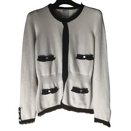 Chanel Strickjacke Beige