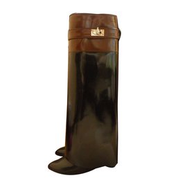 Givenchy shark lock Multiple colors