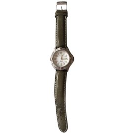 Breitling-Quartz Watches-Silvery