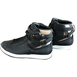 burberry sneakers 2017