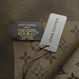 Louis Vuitton-Lenço Clássico Monograma-Marrom