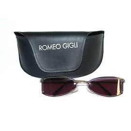 Romeo Gigli Oculos escuros Roxo