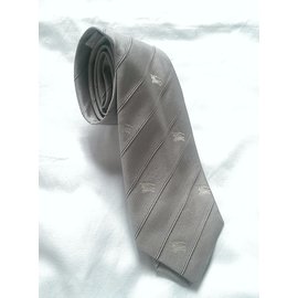 Burberry-gravata-Bege
