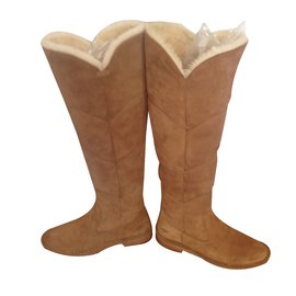 Ugg Boots Brown
