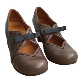 Chie Mihara Gretchen heels Taupe
