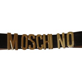 Moschino-cinturón-Negro