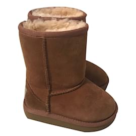 Ugg-Classic II-Brown