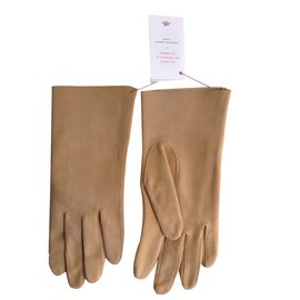 Hermès-Gloves-Beige