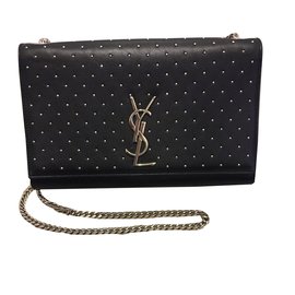 Sac Yves Saint Laurent modèle Kate monogramme en cuir avec clous Noir