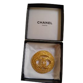 Chanel Pins & Broschen Golden