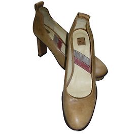Marithé et François Girbaud Escarpins en cuir Caramel Caramel