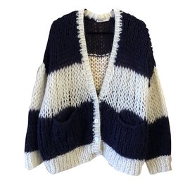 Mes Demoiselles ... Strickwaren Marineblau
