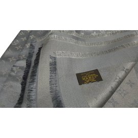 Louis Vuitton-Classical Monogram Scarf-Grey