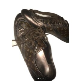 Louis Vuitton-Sneakers-Copper