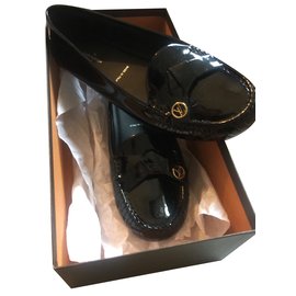 Louis Vuitton-Flats-Black