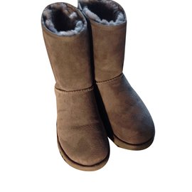 Ugg Classic Gris