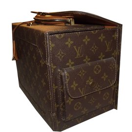 Louis Vuitton-Purses, wallets, cases-Dark brown