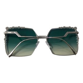 Fendi-Sunglasses-Blue
