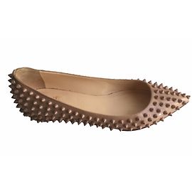Christian Louboutin Pisos de pigalle Beige
