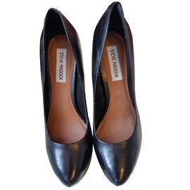 Steve Madden Heels Black