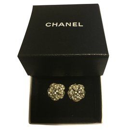 Chanel-Boucles oreilles Chanel Camelia-Argenté