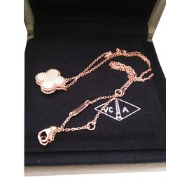 Van Cleef & Arpels vintage alhambra Pink