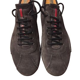 Prada Turnschuhe Wildleder Braun Braun