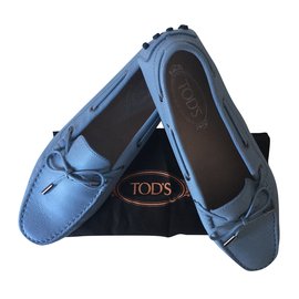 Tod's-Very clear blue leather loafers-Blue
