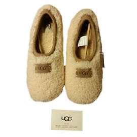 Pantufas Ugg bege de pele Bege