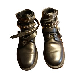 Yves Saint Laurent-Boots-Noir