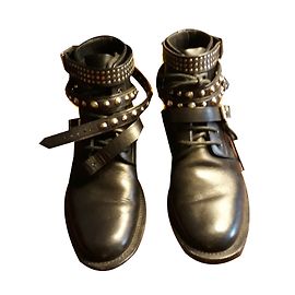 Yves Saint Laurent Black Leather Ankle Boots 38 Black
