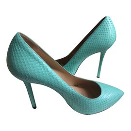 Sapatos de Salto Charlotte Olympia em Python Verde Verde