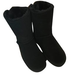 Ugg-BAILEY II Boots-Black