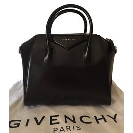 Givenchy-Antigona-Black