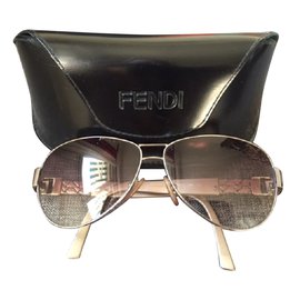 Fendi-Sunglasses-Silvery