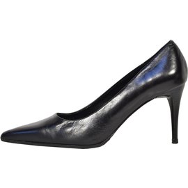 Elizabeth Stuart Tacchi Nero