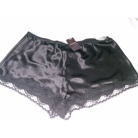 Autre Marque Vanity fair Intimates Black